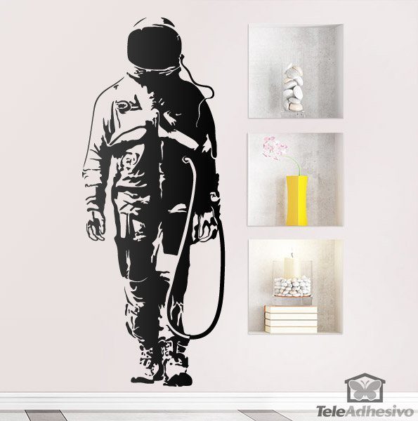 Wall Stickers: Banksy Graffiti Astronaut