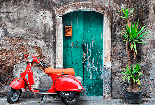 Wall Murals: Italian route on Vespa