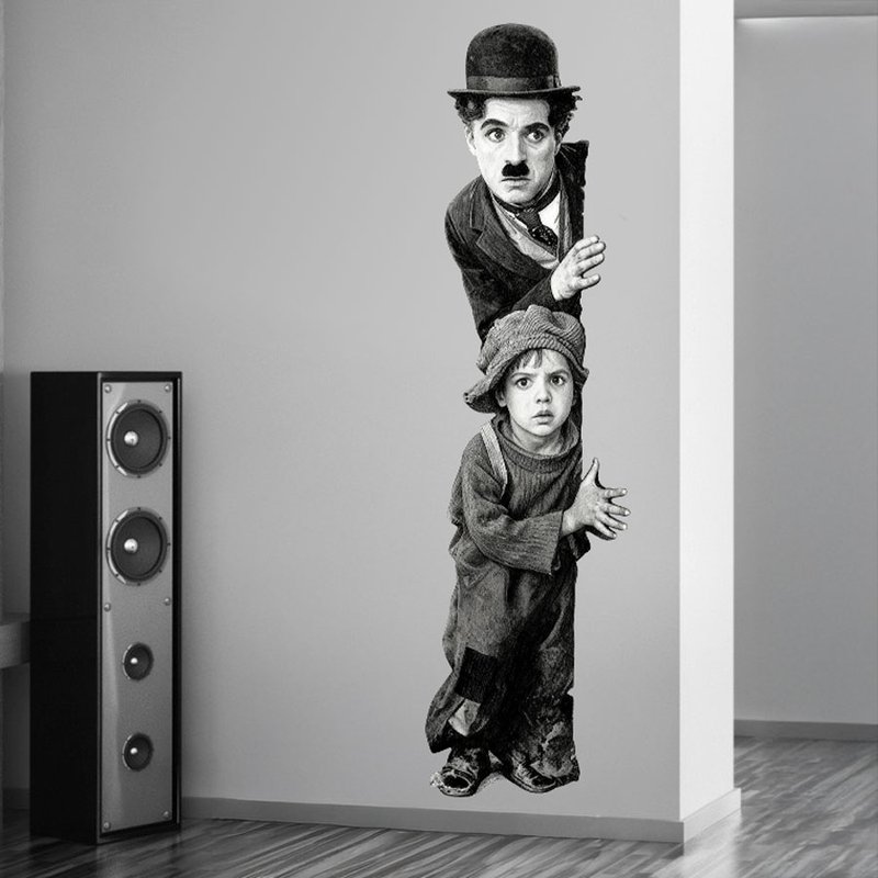Charlie Chaplin and The Kid 0