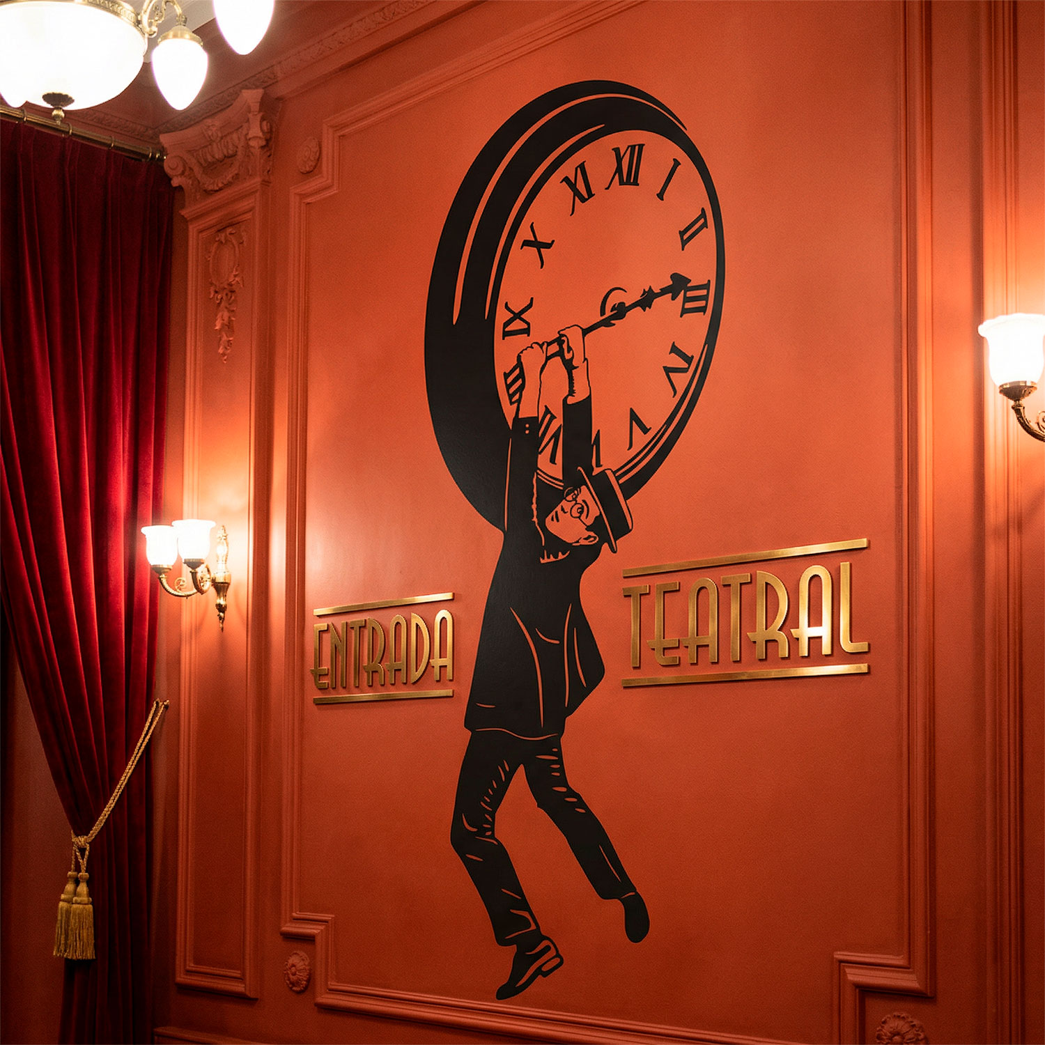 Wall Stickers: Harold Lloyd hanging from the clock