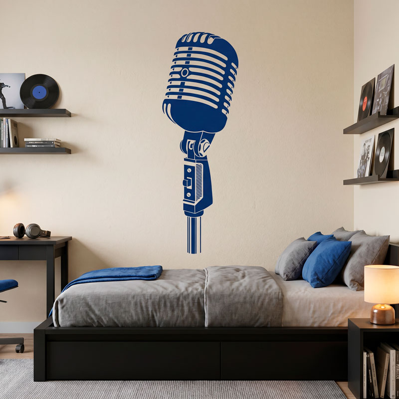 Vintage microphone 6/7
