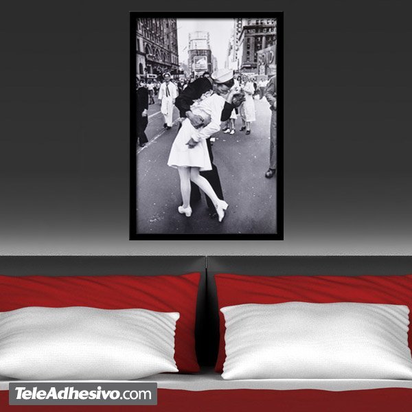 Wall Stickers: The Kiss, Times Square (1945)