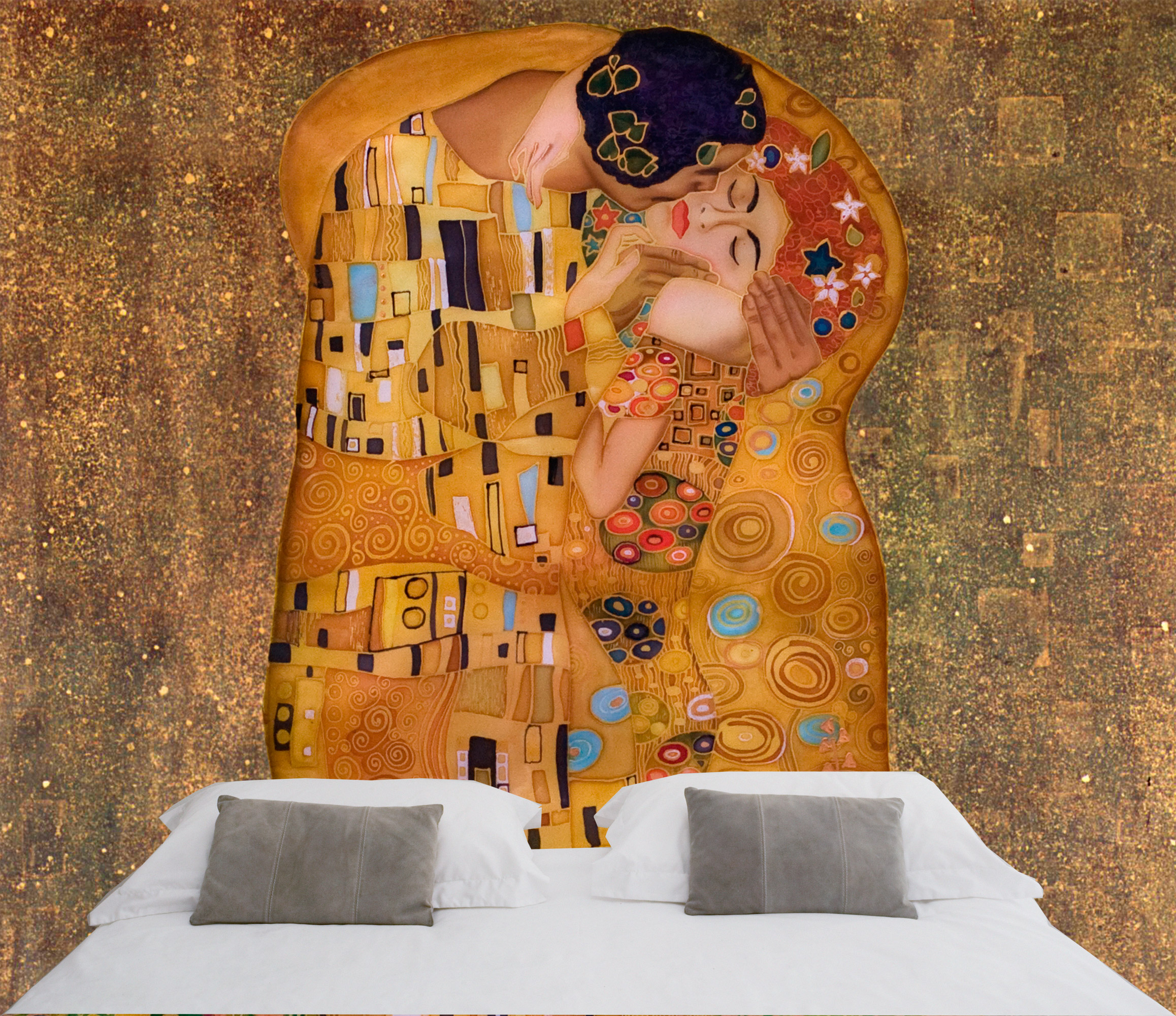 Wall Murals: The kiss, by Gustav Klimt