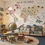 Wall Murals: Children's world map with flags and animals 11