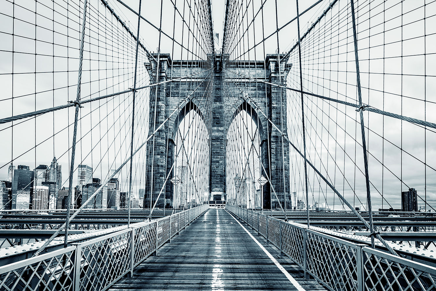 Wall Murals: Crossing the Brooklyn Bridge