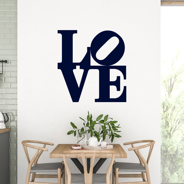 LOVE Sculpture 2