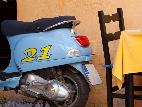 Car & Motorbike Stickers: Number 8 yellow and dark blue