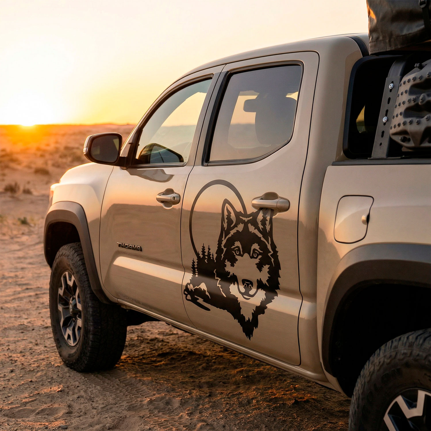 Camper van decals: Wolf in the forest